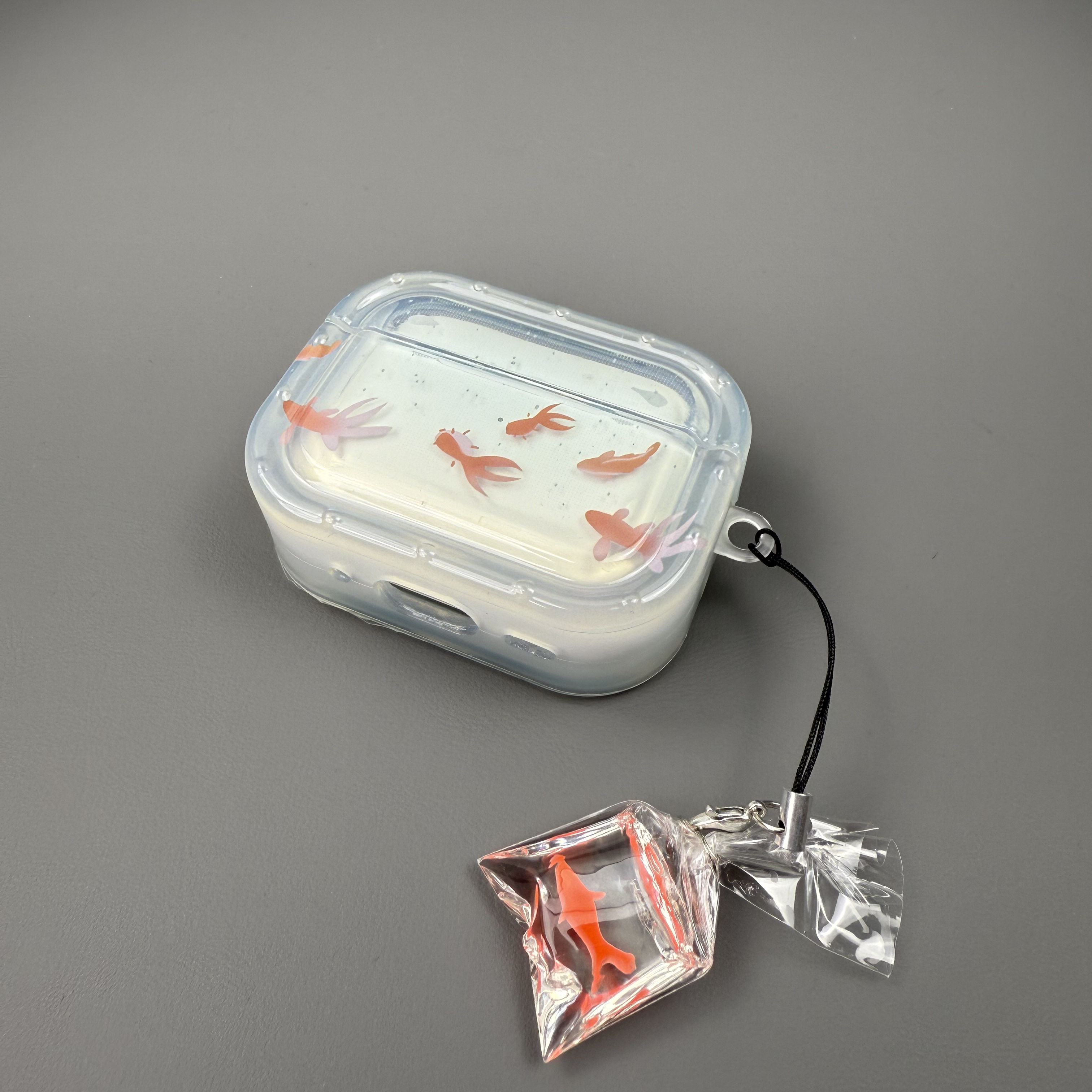 蓝底金鱼苹果适用AirPods4保护套AirPodspro2保护壳AirPods3苹果无线蓝牙耳机AirPodspro保护壳华强北5代