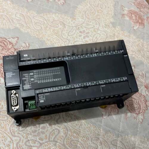 维修plc， ，cp1e-n60s1dr-a，，，欧姆龙本产品为原装产品型号