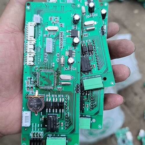 维修电表板348张，入图所示芯片ATT7022EU议价