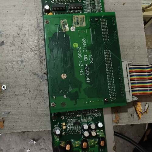 维修980tdO5，，广数主板加板有套成色实拍。一套议价