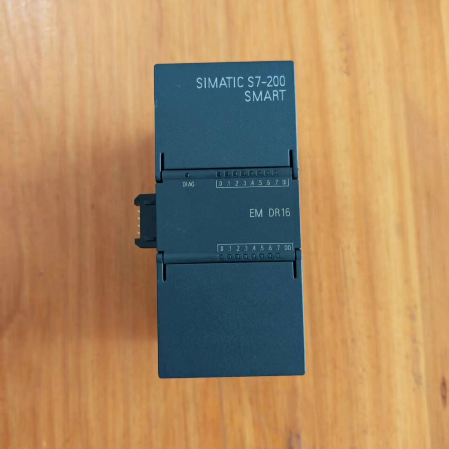 可维修【】西门子EM DR16模块 6ES7 288-2DR1议价 - 实物图