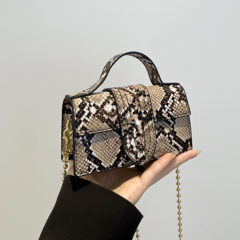 欧美时尚蛇纹手提包小众设计个性潮百搭斜挎单肩包甜酷辣妹小方包