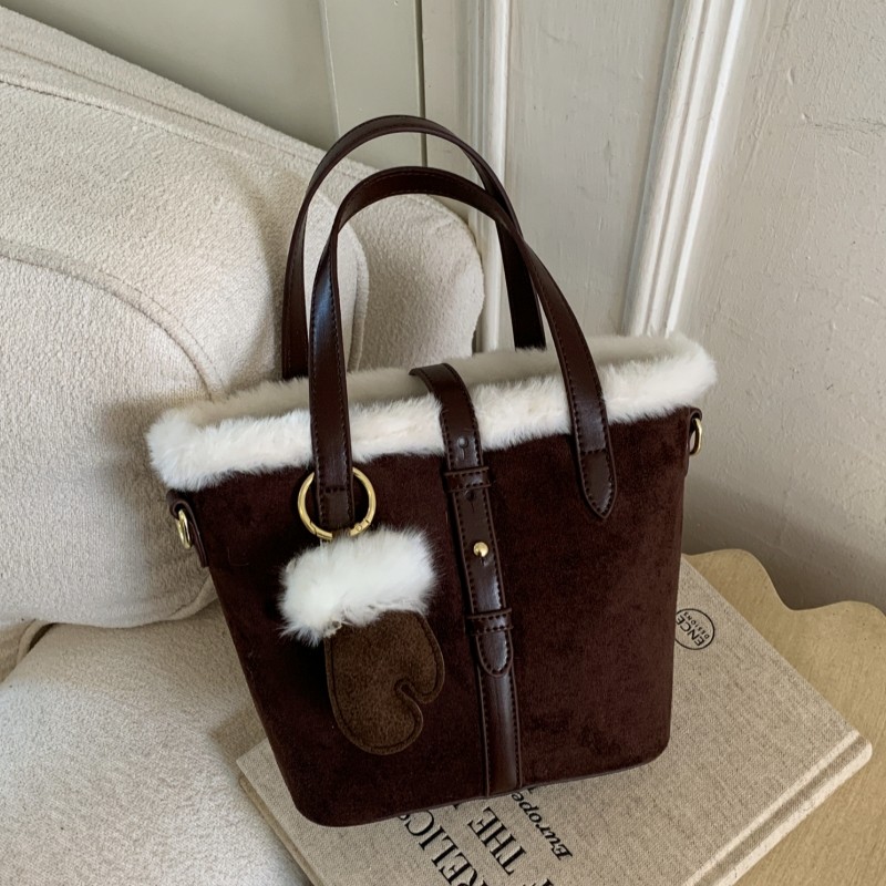 美拉德风手提毛绒包包女2025新款潮时尚韩系单肩斜挎包百搭水桶包,箱包皮具/热销女包/男包,水桶包,淘宝优惠券,粉丝福利购,淘宝优惠卷