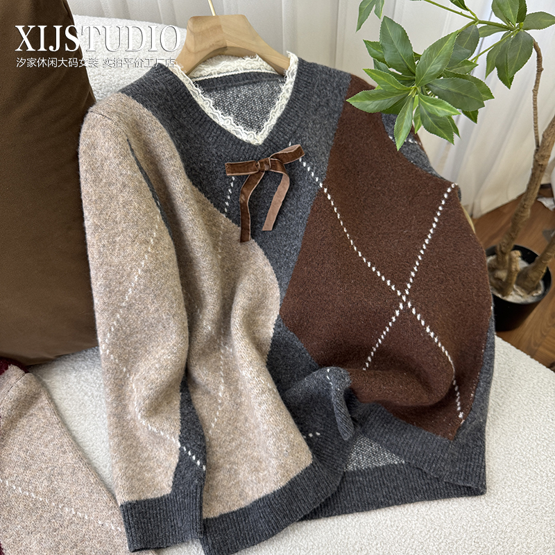 汐家大码女装百搭拼色V领撞色菱形格针织衫长袖毛衣