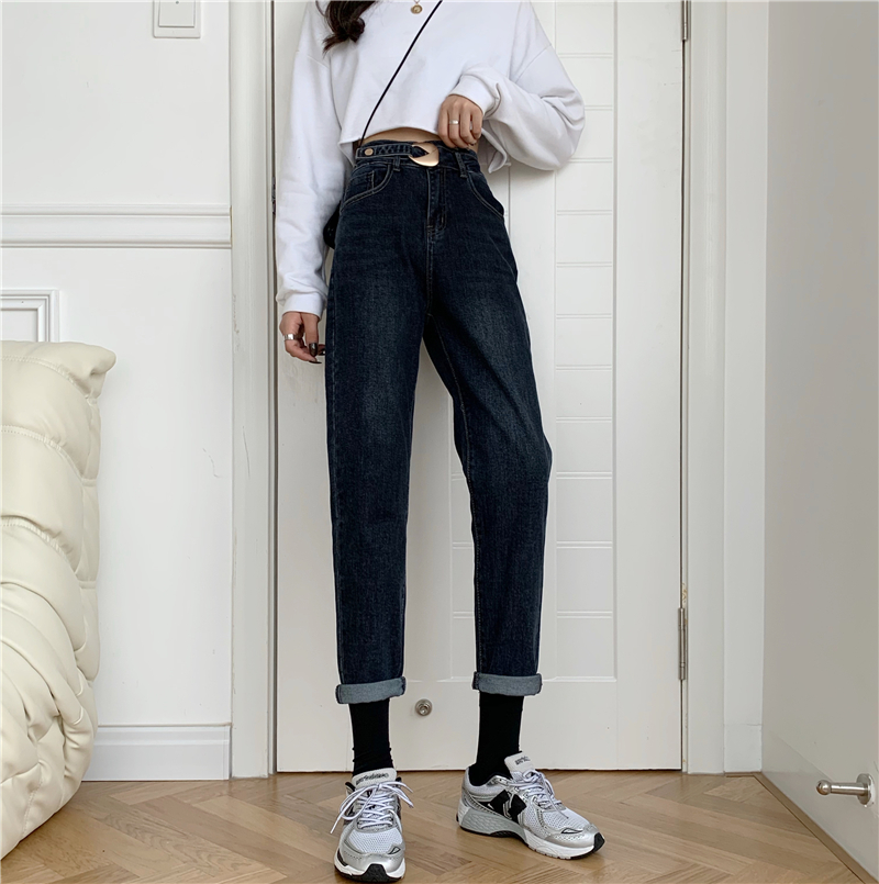 Real Korean chic design sense age reducing straight tube thickened personalized high waist large button retro jeans