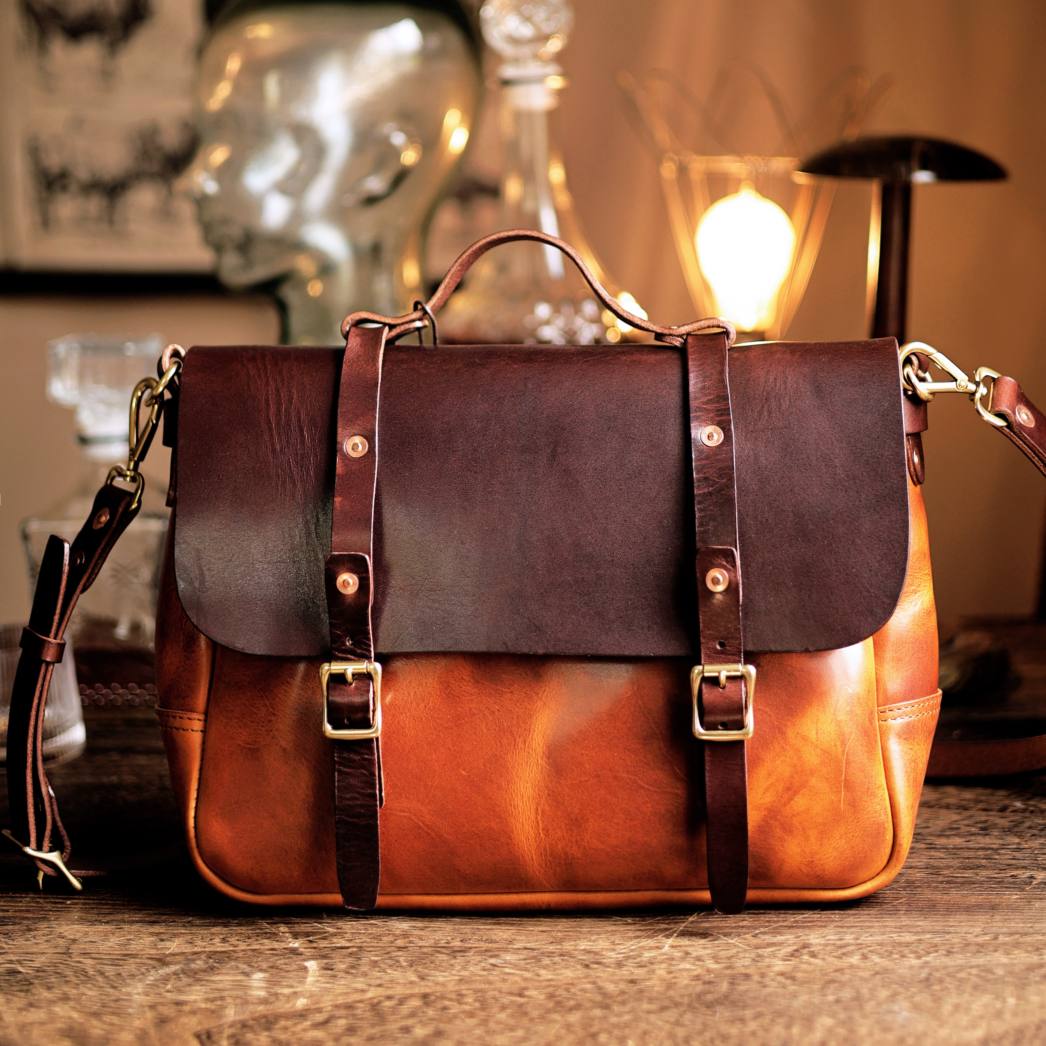 单肩斜挎邮差包牛皮美式复古机车