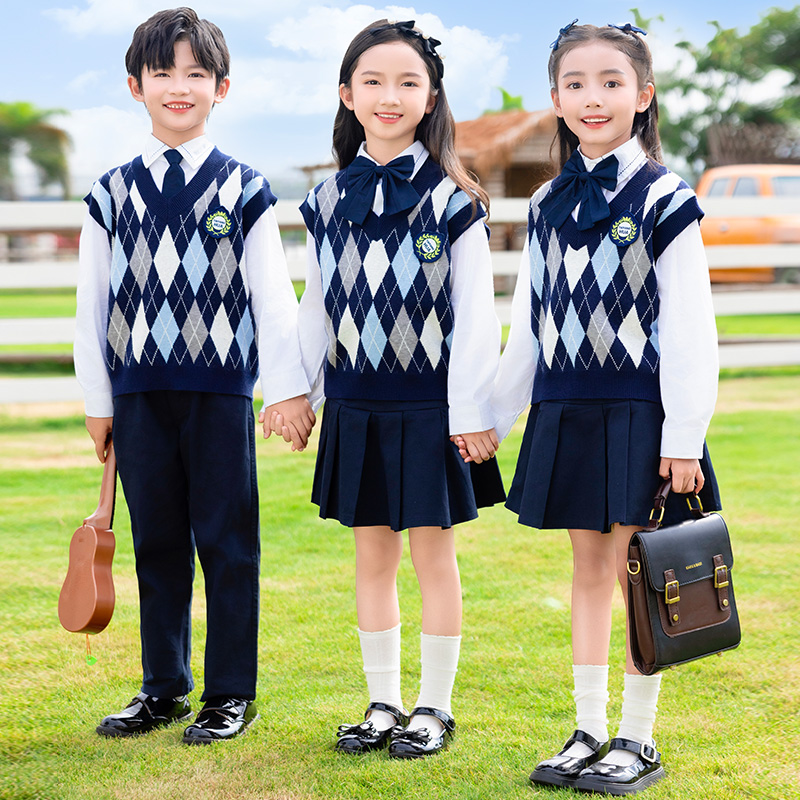 幼儿园园服贵族英伦学院风毛衣三件套男女童班服小学生校服套装秋