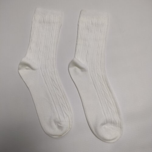 36-40码[不支持退货]女士白色棉扭花中筒袜