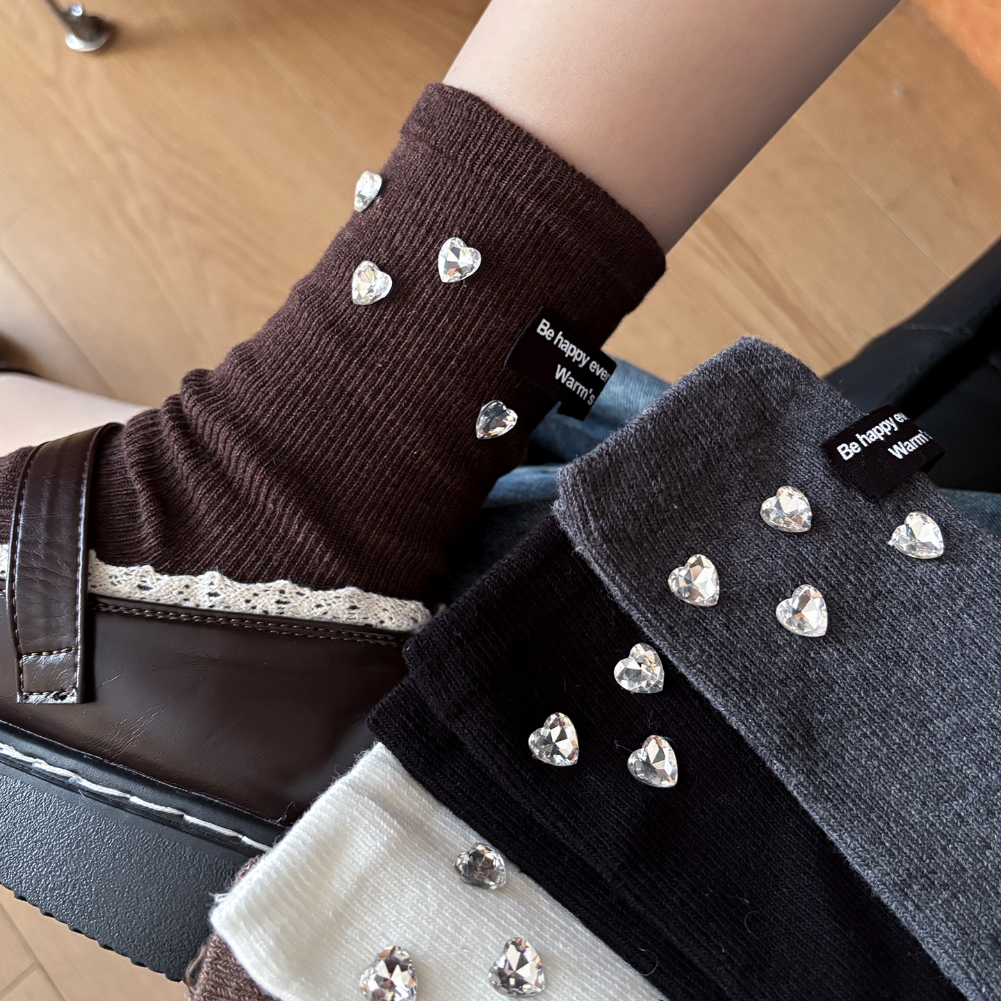 2025新款设计感字母布标爱心水钻中筒袜子miu系纯棉配小皮鞋堆堆