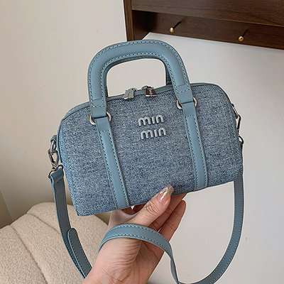 今年流行牛仔枕头包小包包女士2025新款春夏时尚百搭腋下包斜挎包