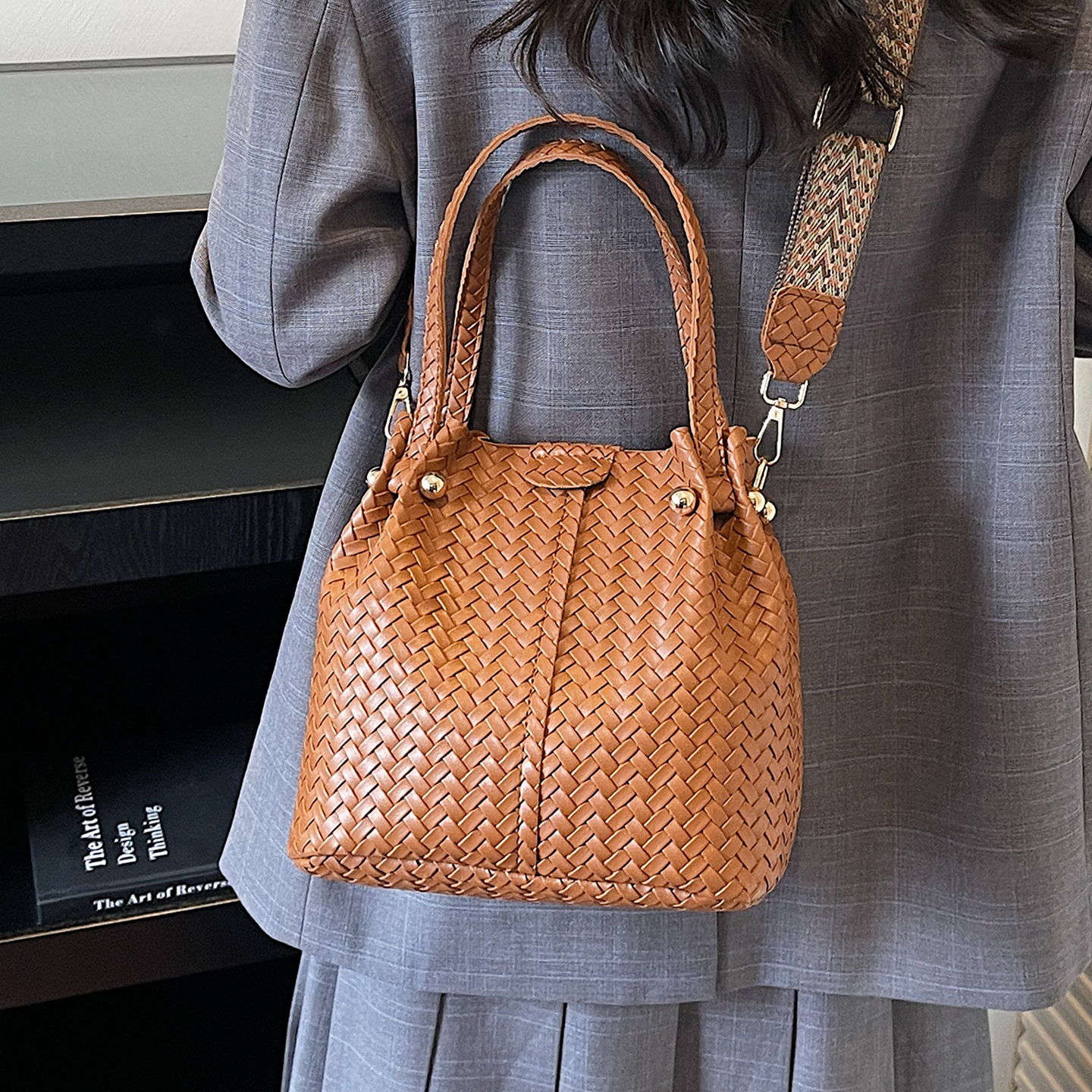 ZATZ高级感编织纹手拎水桶包