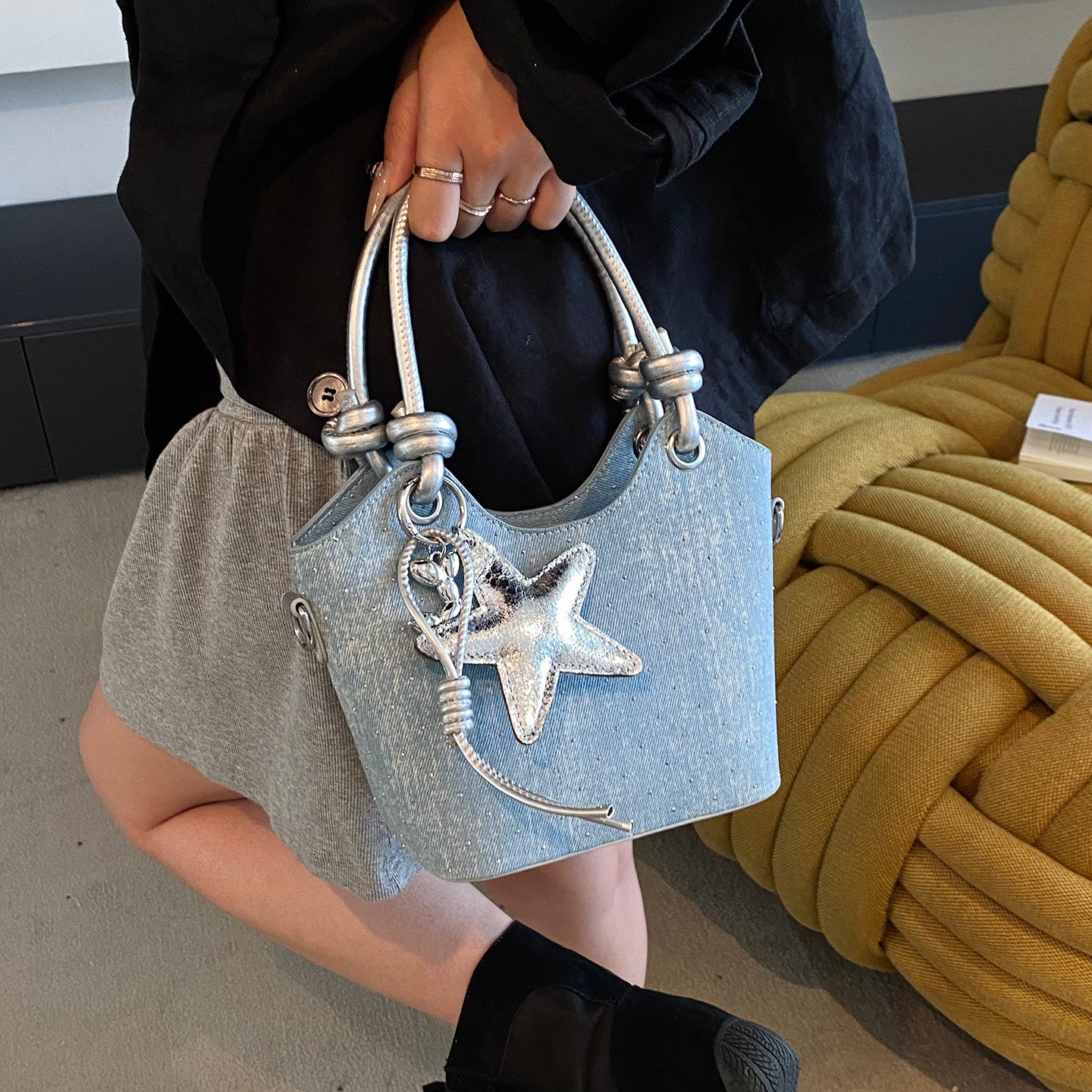 百搭菜篮子小包包女2025新款潮时尚镶钻牛仔水桶包夏季通勤斜挎包,箱包皮具/热销女包/男包,通用款女包,淘宝优惠券,粉丝福利购,淘宝优惠卷