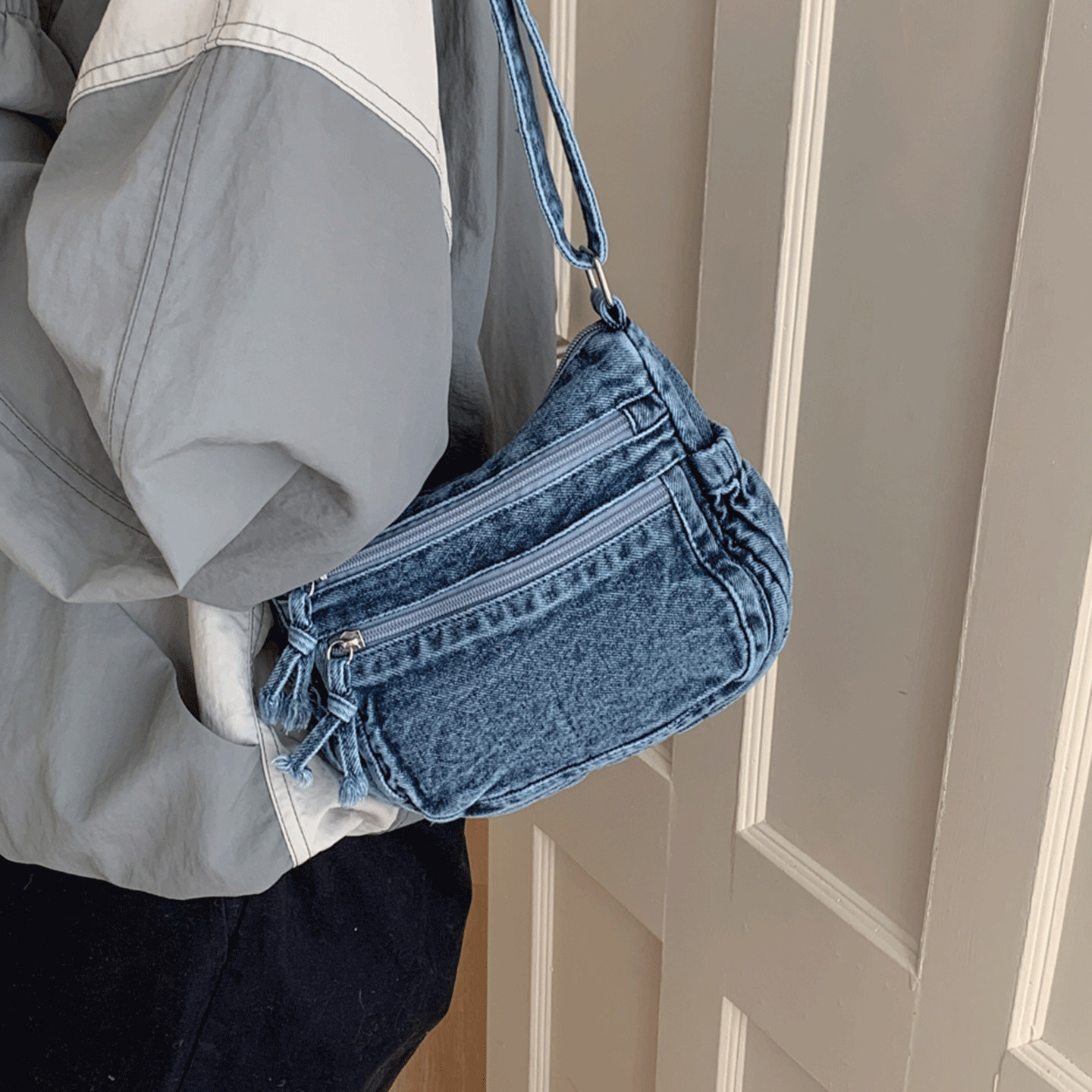 水洗牛仔布小包包女2026新款质感工装风小方包冬季百搭宽带斜挎包