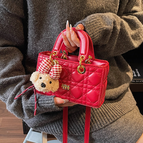 ZATZ红色菱格手拎戴妃包斜挎包