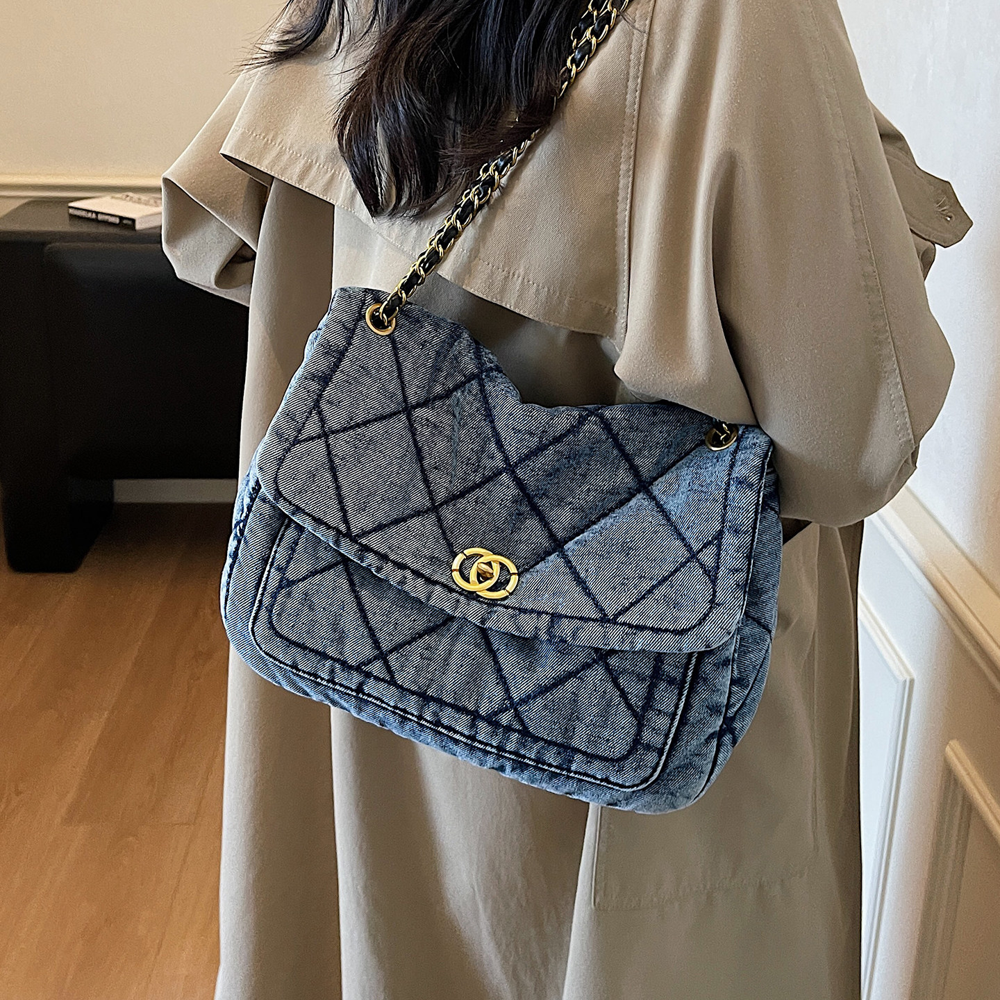 水洗牛仔布大包包女2025新款大容量链条托特包冬季通勤单肩腋下包,箱包皮具/热销女包/男包,托特包,淘宝优惠券,粉丝福利购,淘宝优惠卷