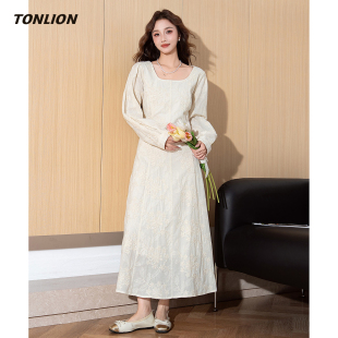 唐狮长袖连衣裙女2026春季新款轻奢高级感刺绣显瘦超好看气质长裙