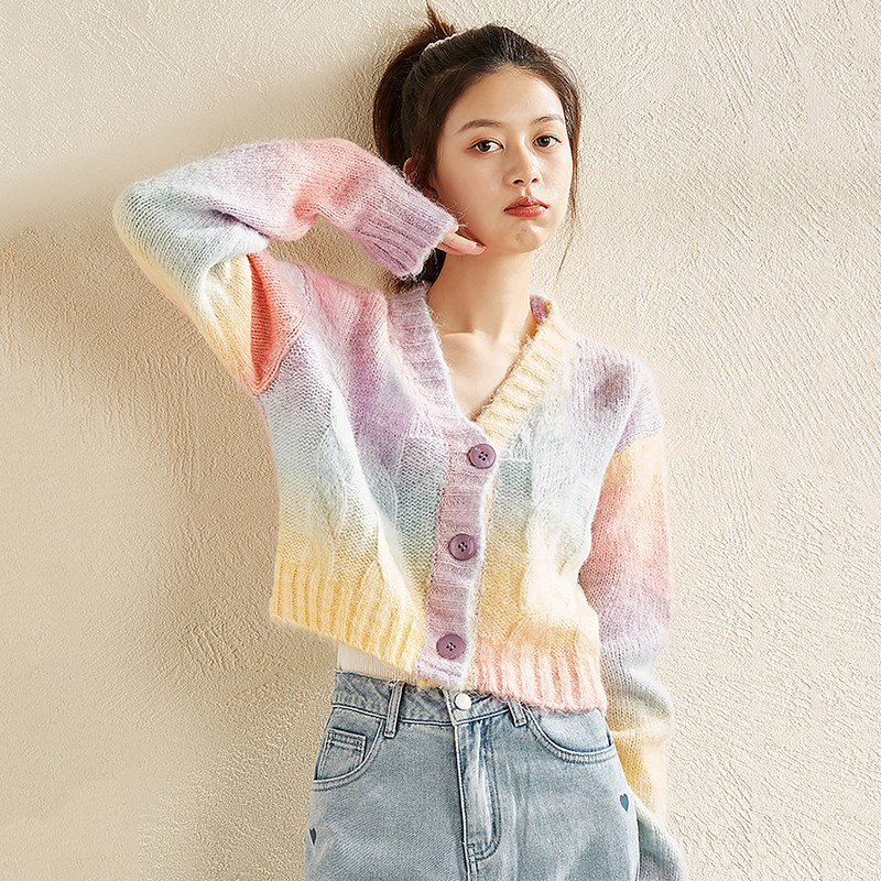 唐狮长袖针织开衫女2025秋冬新款V领宽松短款慵懒风彩虹毛衣外套