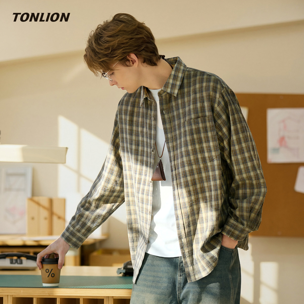 唐狮长袖衬衫男2026春季新款通勤翻领宽松高级感百搭渐变格子衬衣