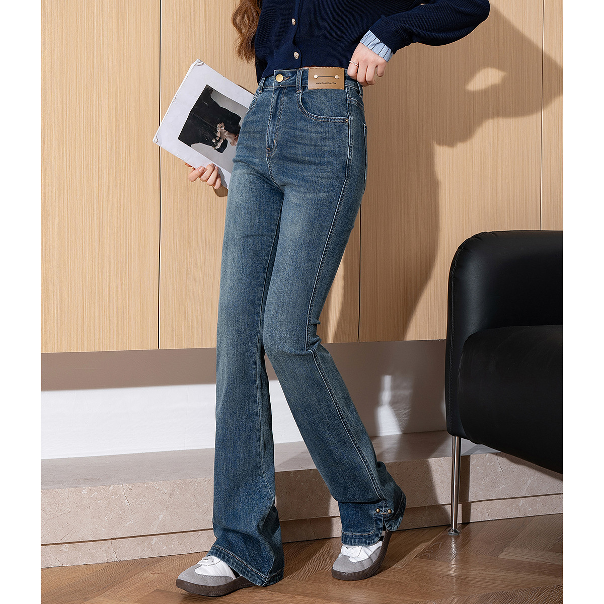 唐狮高腰微喇牛仔裤女2025夏季新款修身显瘦开叉设计感小众喇叭裤