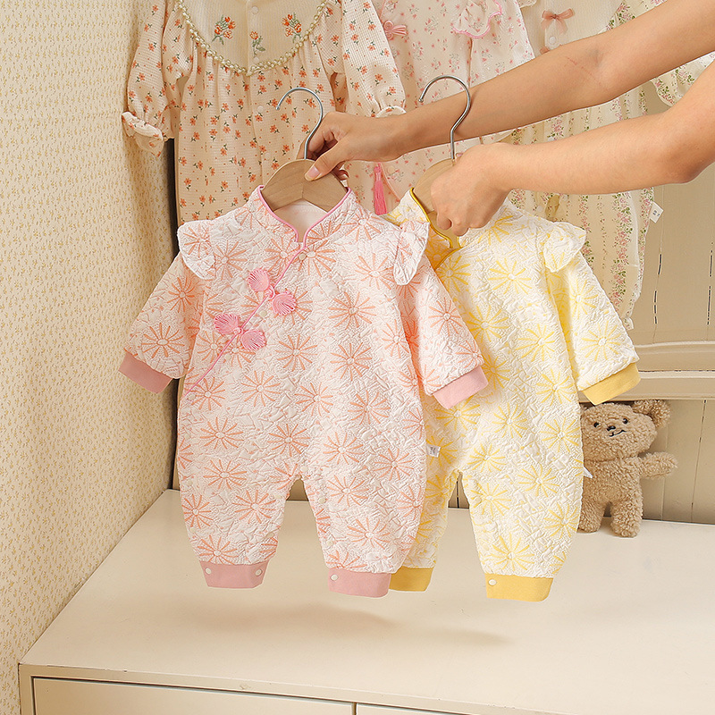 婴儿衣服春秋季连体衣