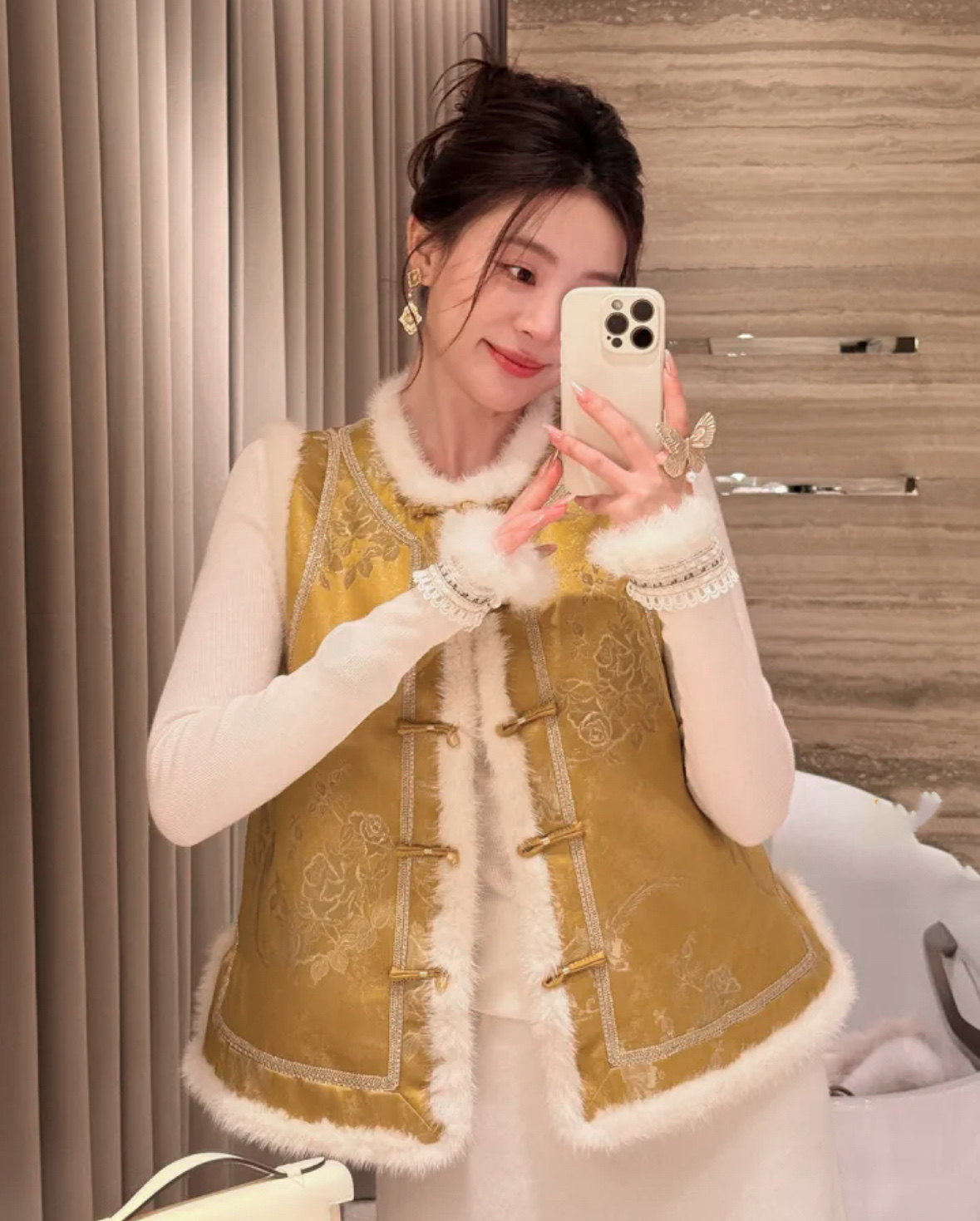 鎏金人丝提花缎马夹水貂毛对襟贵气新中式马甲发财金拜年服上衣