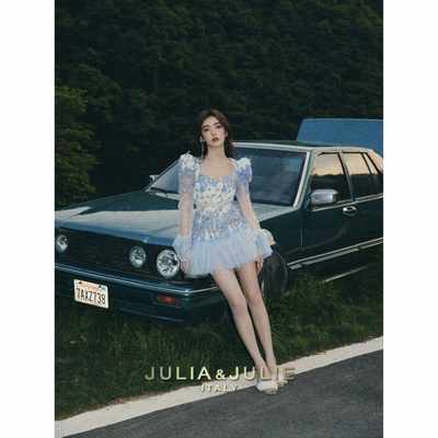 JULIA，JULIE 2022 SS  Pretty Women系列 “蓝色鸢尾”连衣裙