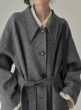 2025秋冬新款人字纹呢子外套女宽松100全羊毛复古慵懒感毛呢大衣