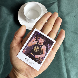 NBA球星小卡片篮球科比库里詹姆斯杜兰特哈登体育明星球场风采3寸