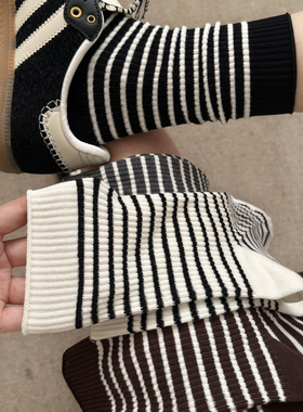 黑白条纹袜子女款秋季纯棉堆堆袜ins潮2025新款中筒袜韩系长袜冬
