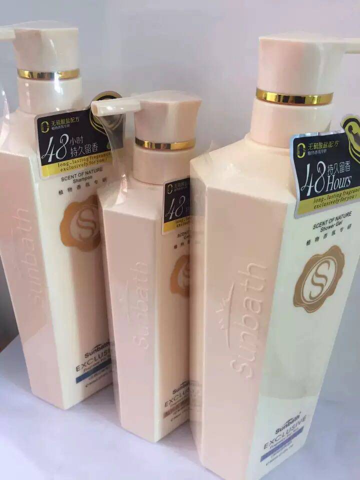 沐浴阳光植物香氛柔顺去屑洗+深层滋养沐+护发素
800ml+800ml+500