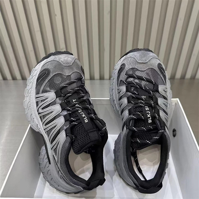 厚底轻便老爹鞋女2026新款春季网面透气爆款百搭休闲运动鞋子