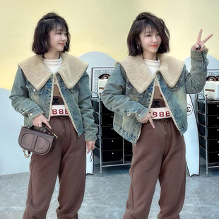 复古做旧牛仔加绒短外套女冬季2025新款时尚翻领保暖仿羊羔毛上衣