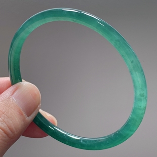 天然翡翠A货手镯玉石圆条 冰透油绿翡翠手镯 圆圆满满玉石手镯