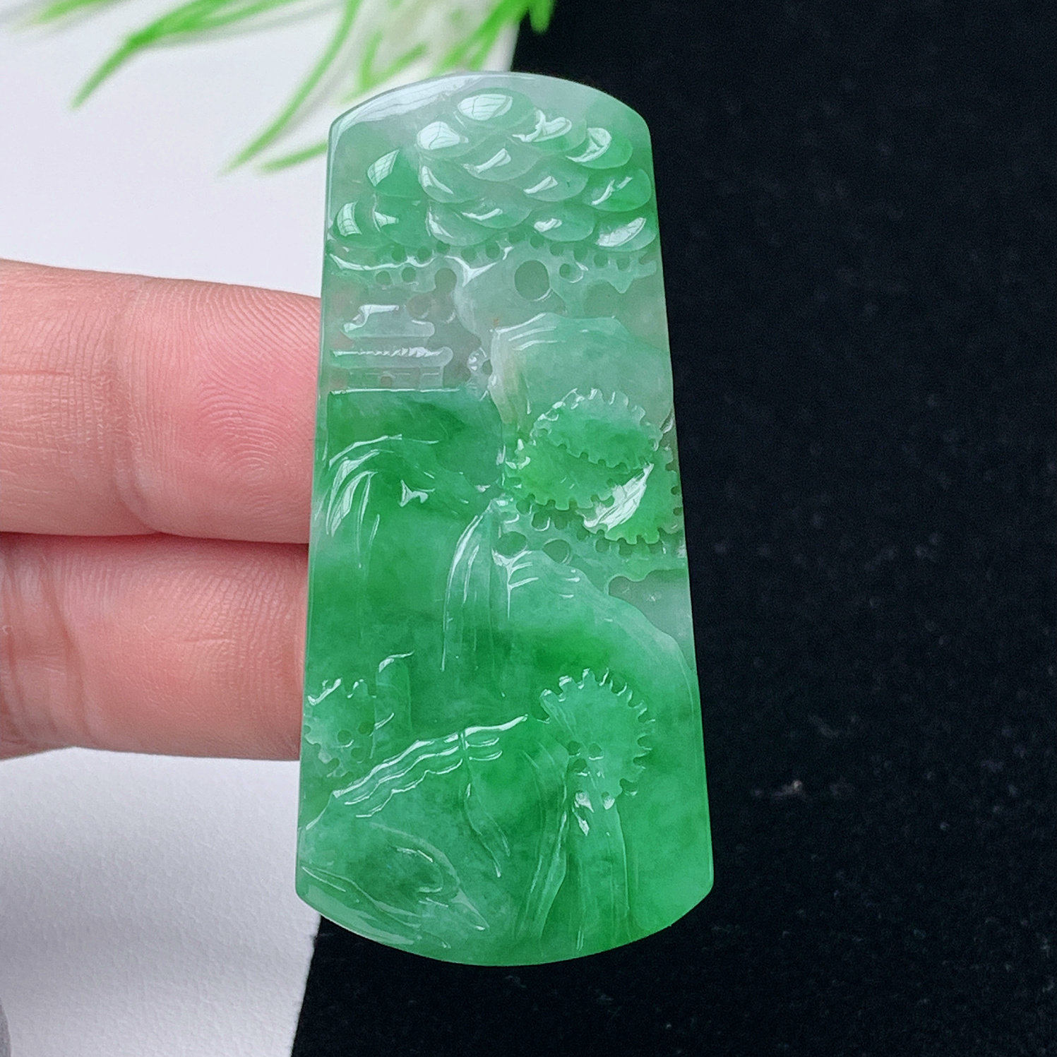 缅甸翡翠天然A货阳绿山水玉石