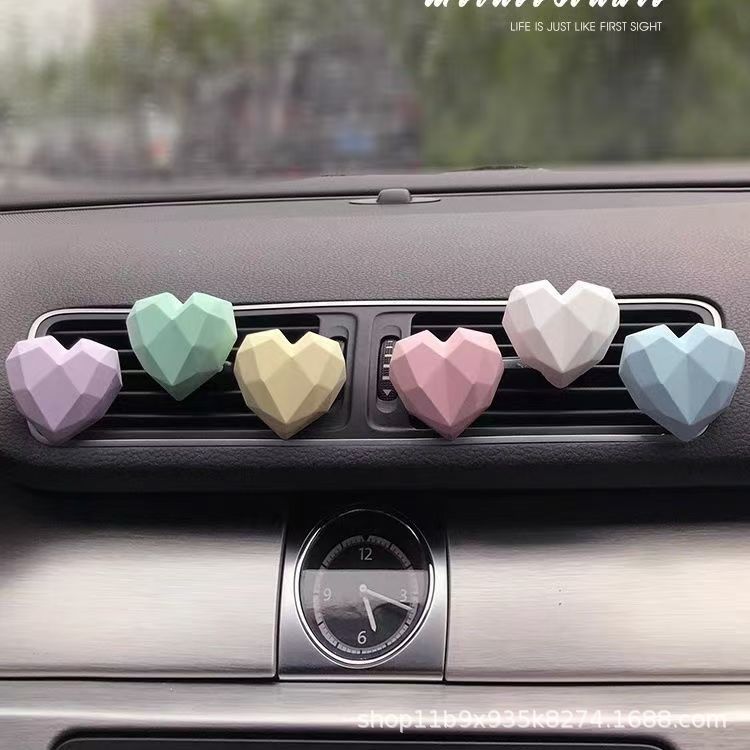创意汽车内饰车载装饰爱心汽车