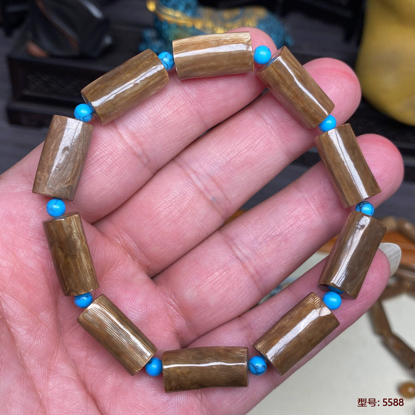 天然保真金珊瑚木质柱形手链