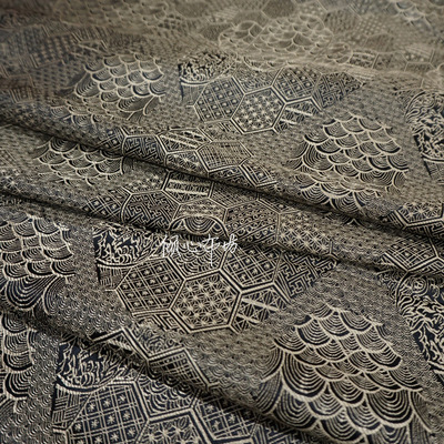 黑底泥金中式多宝花纹织锦缎布料