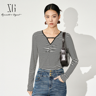 XG雪歌25简约百搭显瘦镂空V领法式 上衣XK301003B299 条纹T恤女长袖