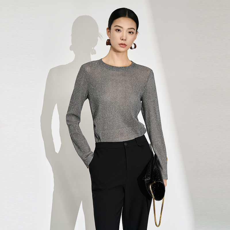 XG雪歌25秋冬新款极简百搭静奢点钻打底上衣女长袖TXL401606B884