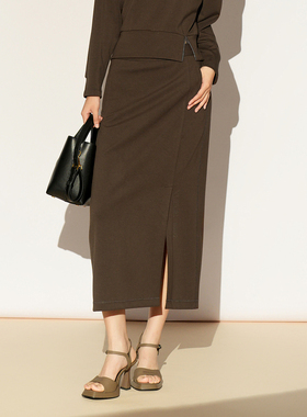 XG雪歌2026春休闲开叉半身裙女百搭通勤显瘦直筒长裙XL103004A272