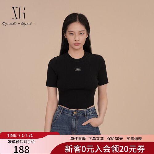 XG雪歌字母镶钻酷飒修身千禧风短款露脐针织衫上衣女XK111015A690