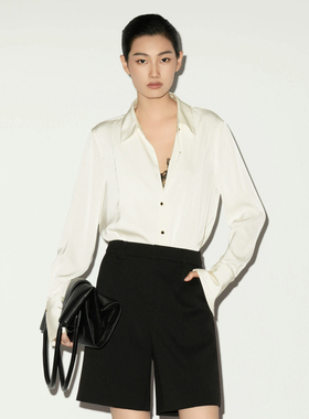 XG雪歌2026春极简百搭高智感轻熟通勤丝光缎感衬衫女XL121015A191