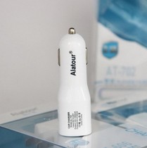 双口USB车载充电器 车充 输出3A .车用充电器.