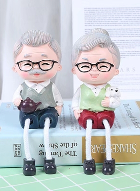 创意摆件相守老头老太太爱相伴散步送爷爷奶奶新房结婚庆生日礼物