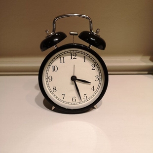 宜家代购国内德卡闹钟起床神器学生床头儿童男女孩时钟 特价包邮