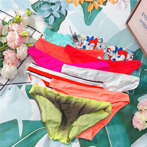 杂款杂色女生泳裤温泉游泳