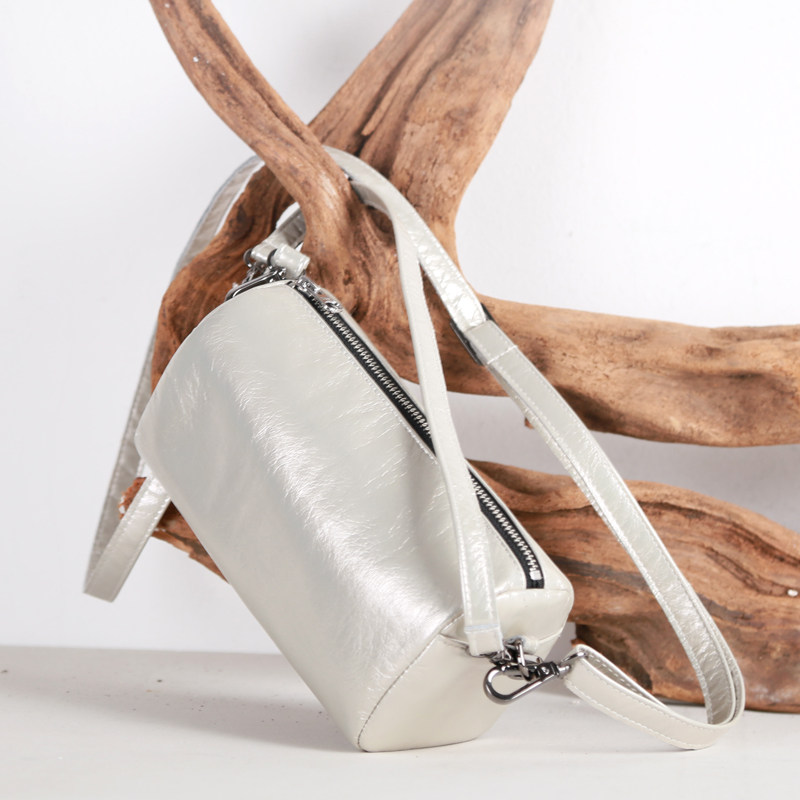 深山九处原创设计 真皮单肩斜挎手提包 牛皮水桶包 横款包袋 皮包