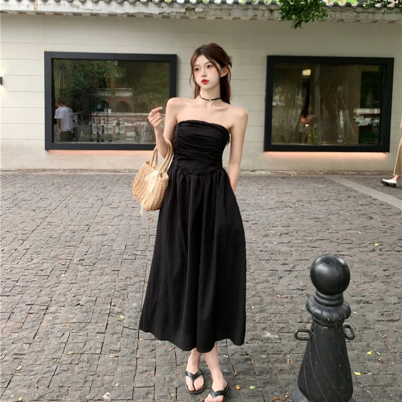 法式一字肩抹胸连衣裙女夏季高级连衣裙