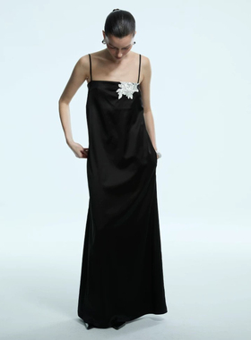 黑色绣花吊带连衣裙 极致优雅长裙裹胸裙 设计师品牌sipclass