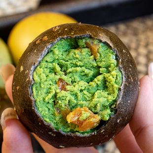 薄皮开心果奶酪碱水球/玫瑰/肉粉松/奥利奥/焙茶奶酪面包90g